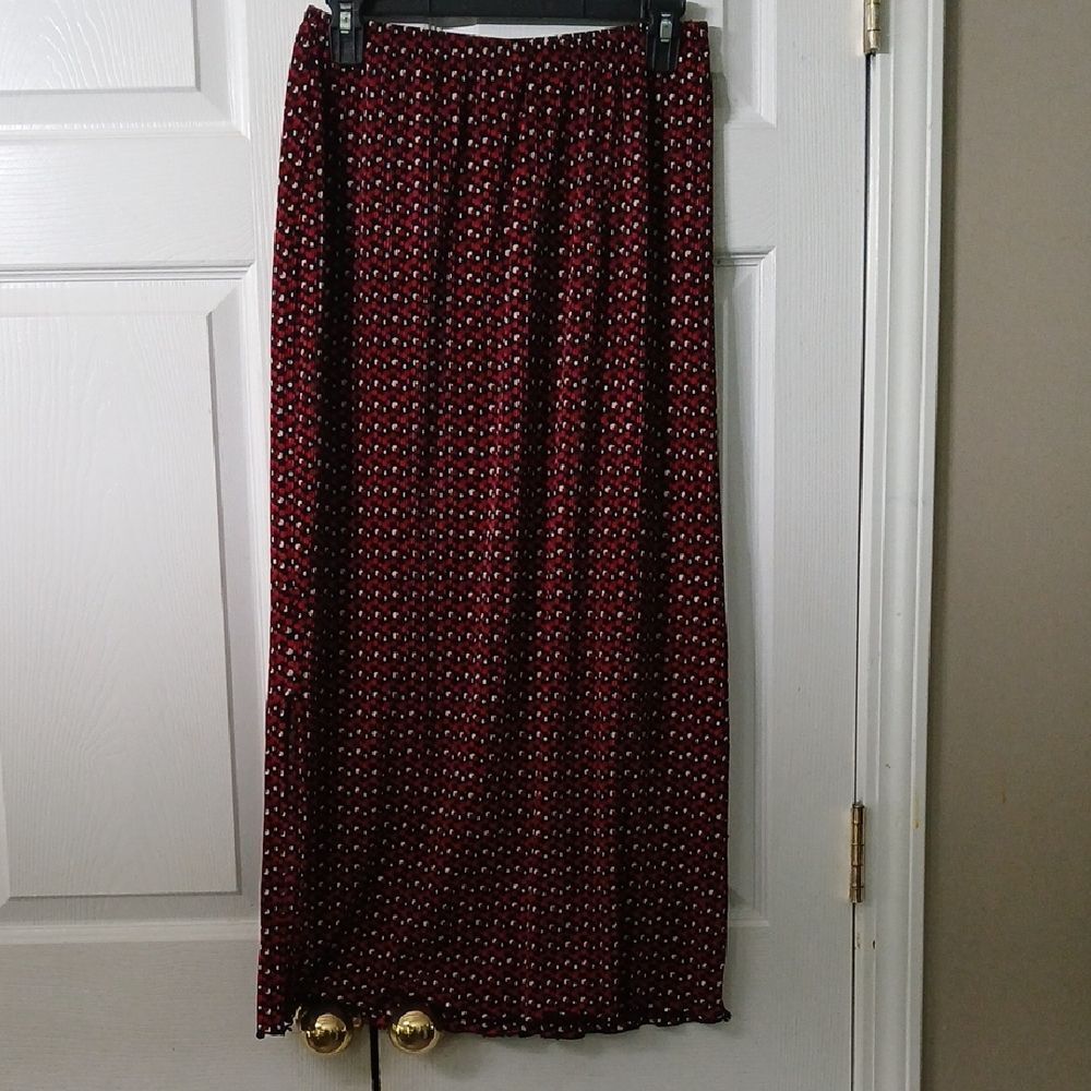 Choices pull on elastic waist black white red pink pleated skirt Sz M NWOT